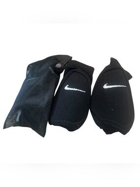 Nike Shin shin socks pad for Football/Soccer. 1 pair new other used once.